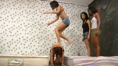 Pony Riding Intense: Kassiane Arquetti, Nara Lemos and One Pony