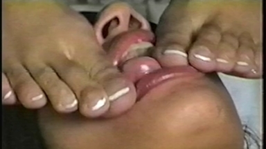 Deep Feet: Claudinha Pushes It All the Way With Cleo
