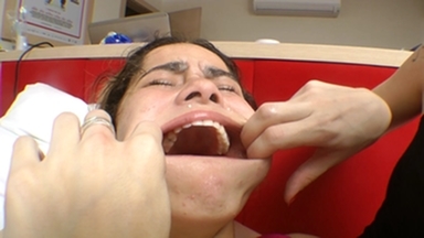 Karina Reis' Deep Hands: Strict Hand Domination of Isabela