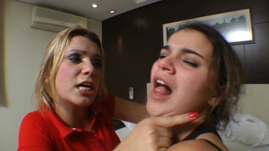 Lips at the Centre: Zinha and Faby's Domination Kissing on the Bed