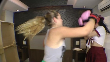 Boxing Marathon Part 1: Meg and Paulinha Catfight and Pussy Licking