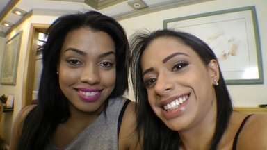 India Mulan and Nikki Pussy Cat: How Real Lesbians Kiss