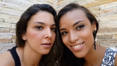 Debora Carvalho and Drika Moreira: Hot Reunion Kisses