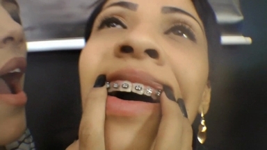 Karen Havary as Cleopatra: Queen's Kisses for Her Fan Bianca